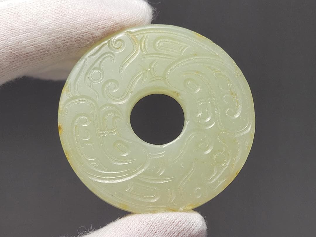 天然玉製 陰刻龍紋 玉装飾品 明清時代 直径約5cm