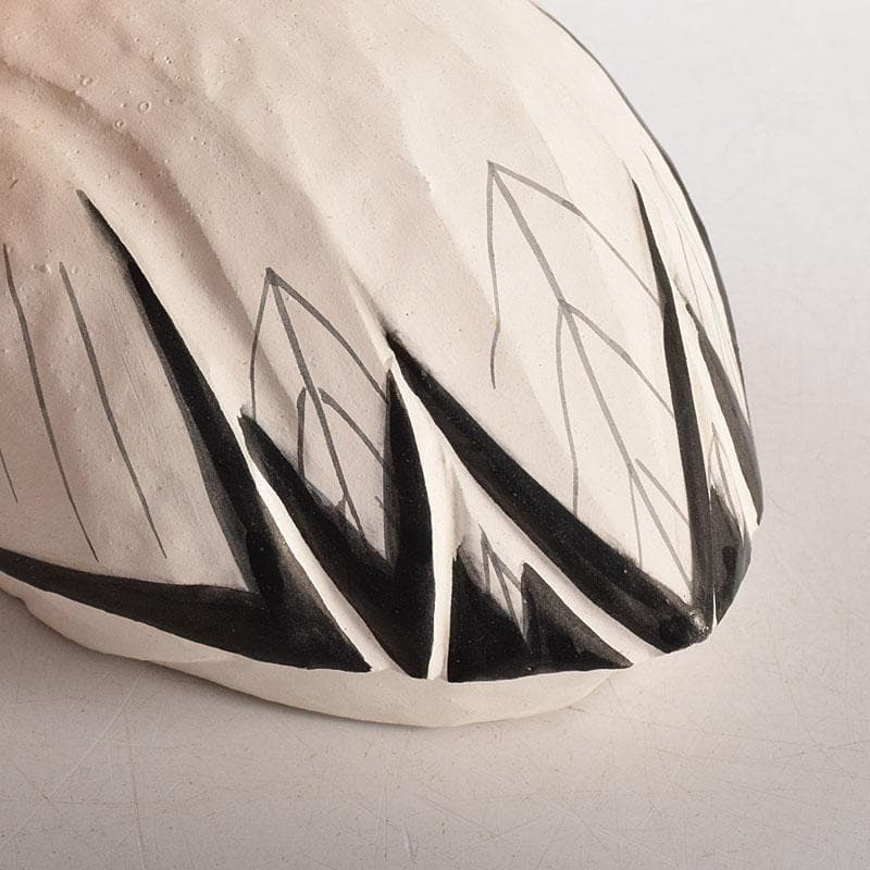 茶道具　豊泉作　奈良一刀彫　木彫彩色　鶴香合　共箱　V　8310