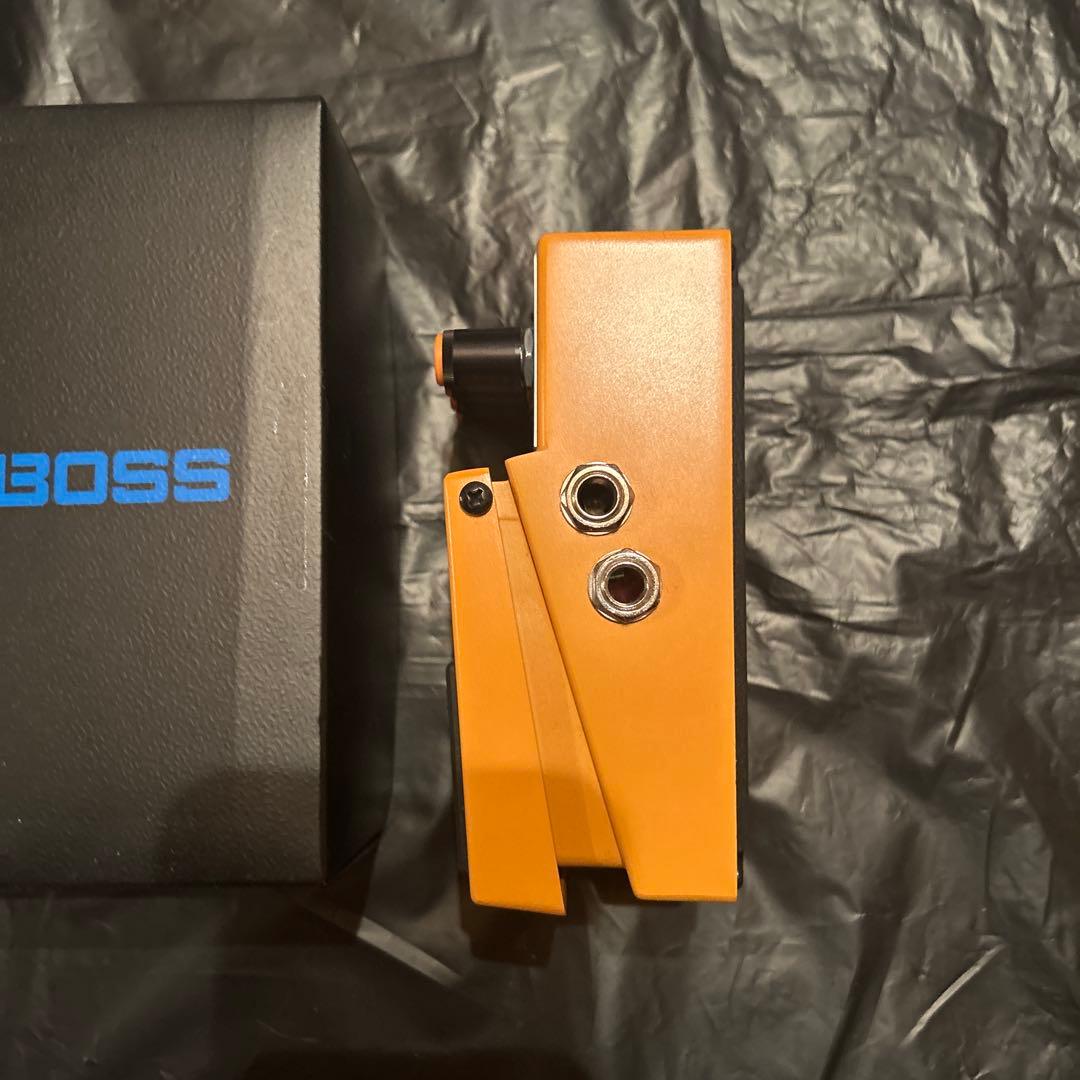 BOSS TURBO Distortion DS-2 エフェクター