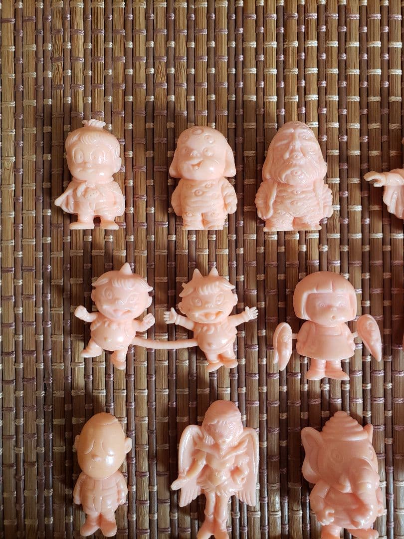 悪魔くん消しゴム　肌色　ペールオレンジ　フルセット　鬼太郎　キャラクター