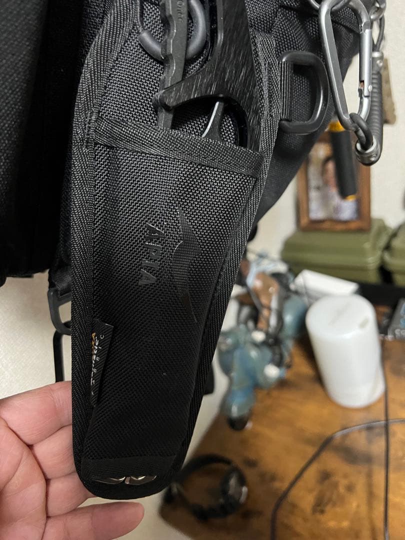 APIAアングラーズサポートベスト Ver.4 ノーネーム　極美品