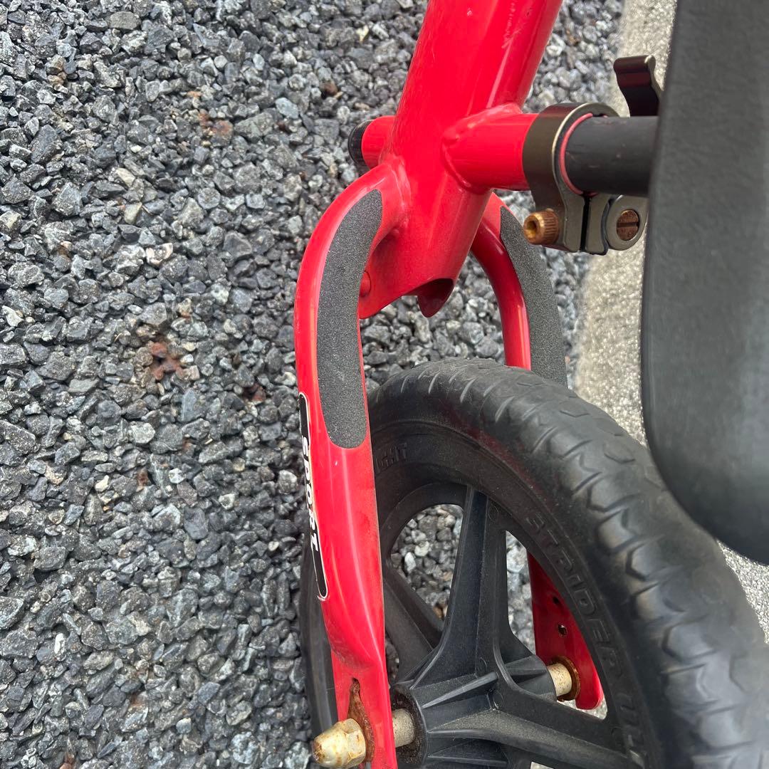 人気　ストライダー　日本正規品　スポーツモデル　STRIDER12　キッズバイク