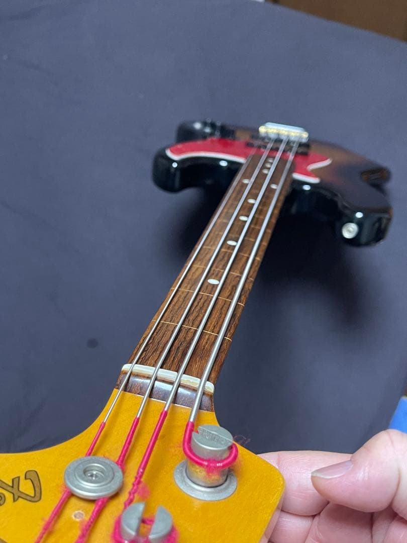 フェンダージャパン　フレットレスベース