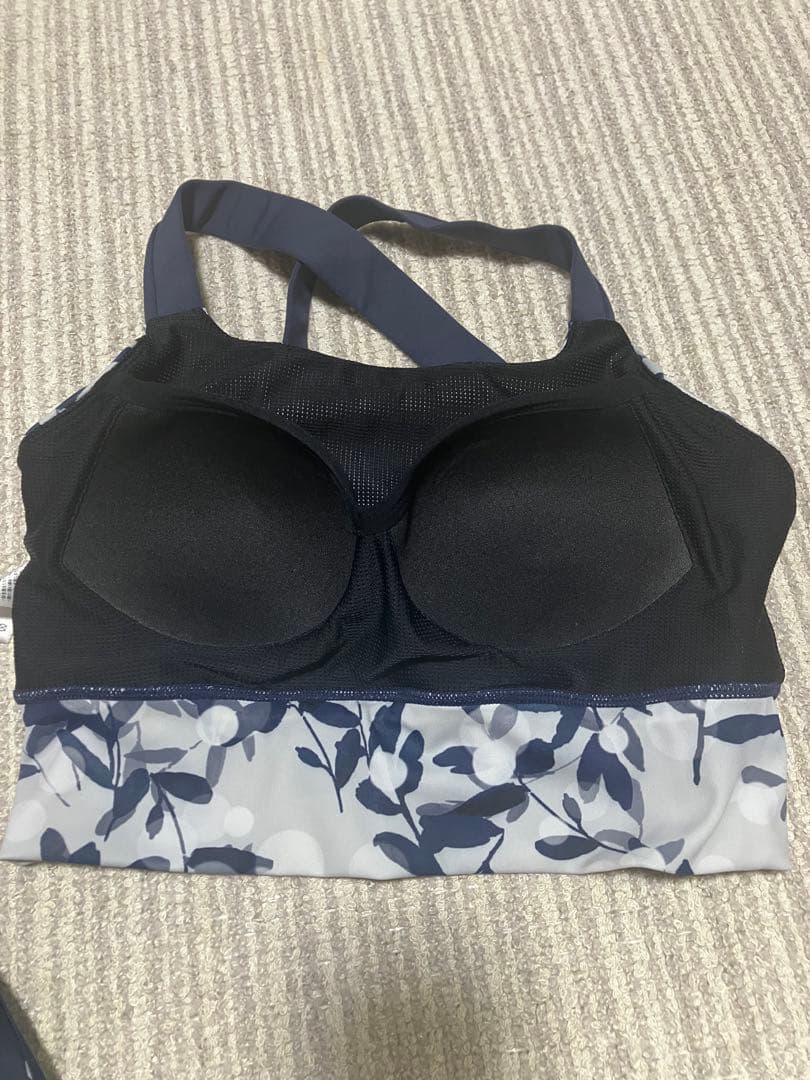 SUKALAリーフバッククロスブラトップ ＆リーフパネルレギンス S上下セット