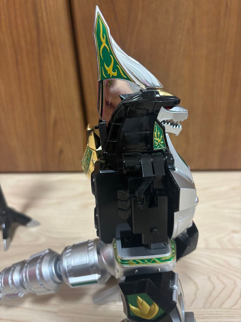 バンダイ 超合金魂 恐竜戦隊ジュウレンジャー ドラゴンシーザー GX-78