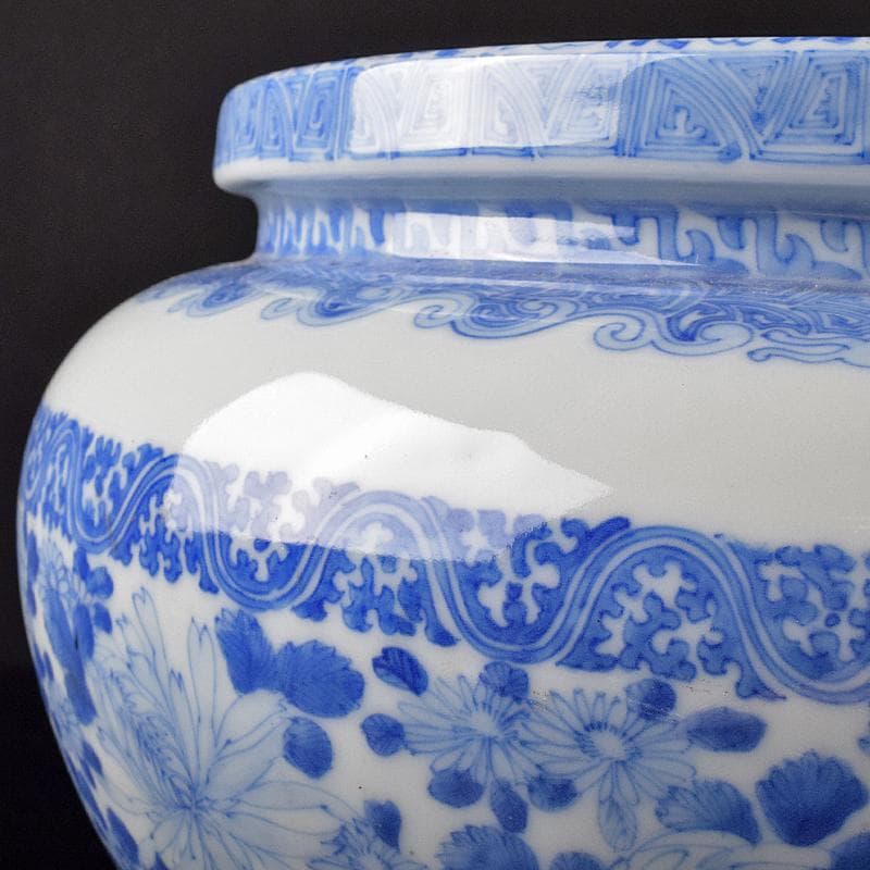 瀬戸焼　古瀬戸　染付　花文　蝶三足　大火鉢　大香炉　M　R8176B