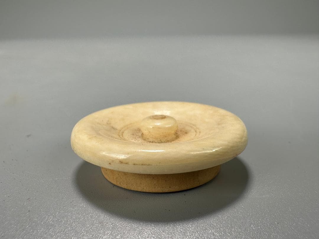 25.10.8-2 茶道具　茶入　作家品　花押　在銘有　供箱