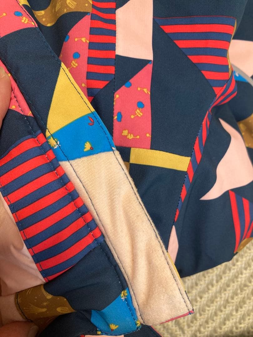 patagonia 幾何学模様 ジャケット 4T