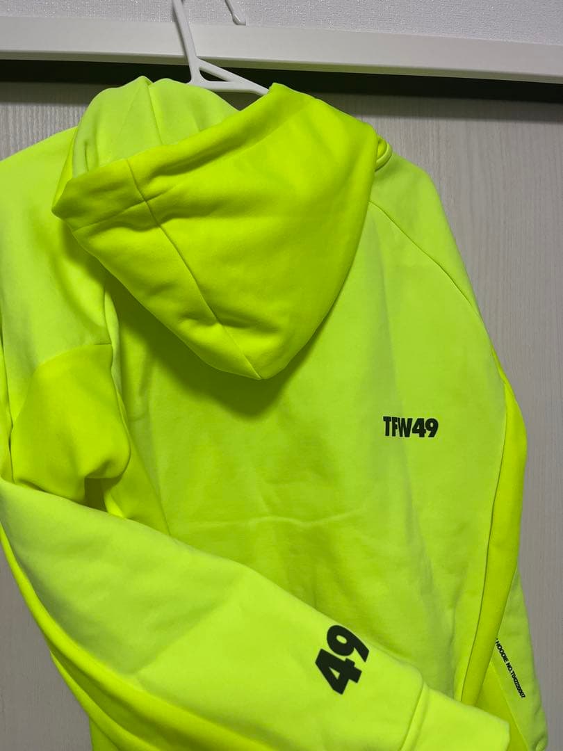 【即決歓迎】TFW49 蛍光色パーカー　Sサイズ