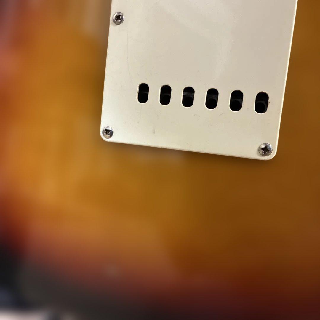 ト*ル様 Squier Stratocaster サンバースト　made in