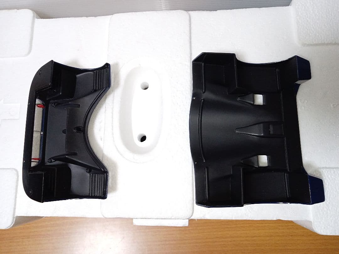 エグゾト exoto ザウバーメルセデス C9 イブサンローラン ミニカー