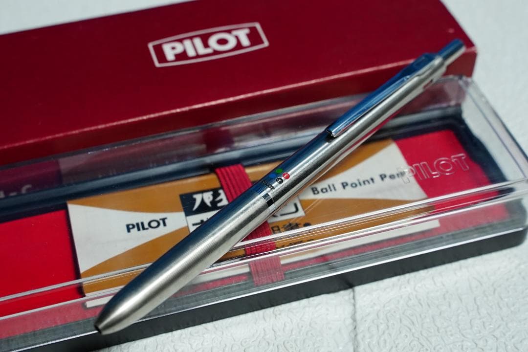 希少 PILOT パイロット 細字4色 振り子式 多機能ペン 元箱付き