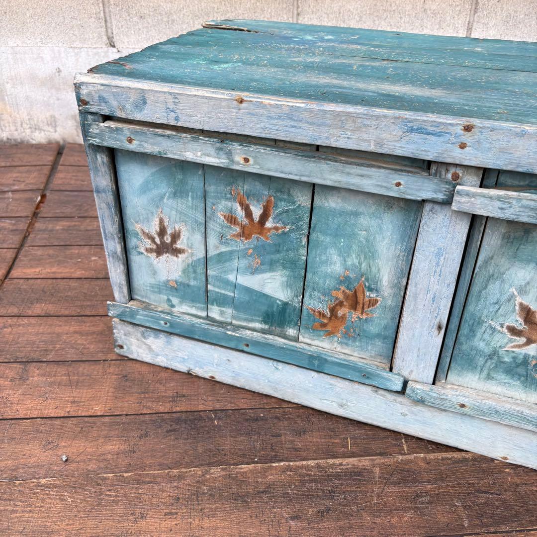 昭和レトロ 古道具 アンティーク もみじ柄 木箱 飾り棚 収納ボックス シャビー