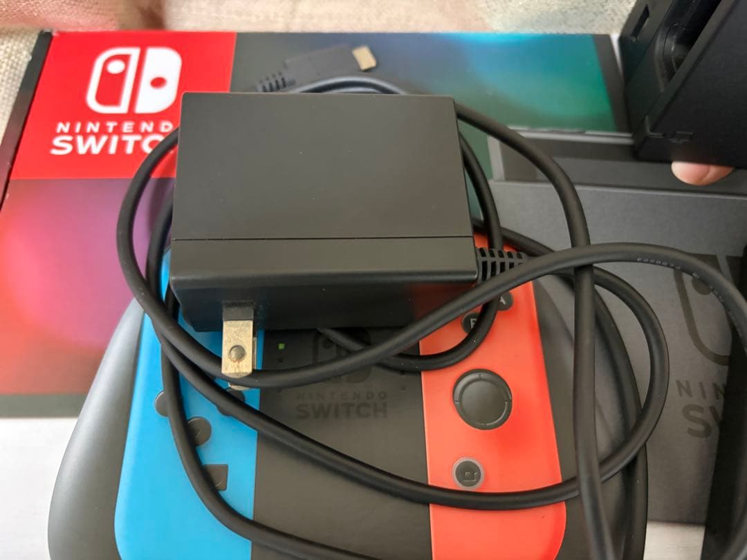 Nintendo Switch 本体　箱・付属品完備