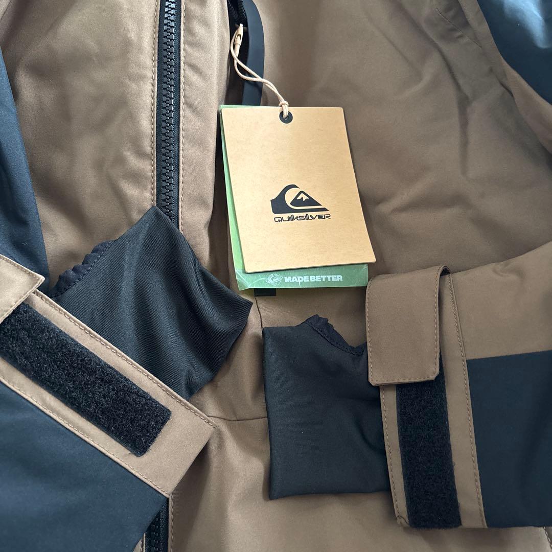 新品　QUIKSILVER クイックシルバー　スノボウェア　定価31900円