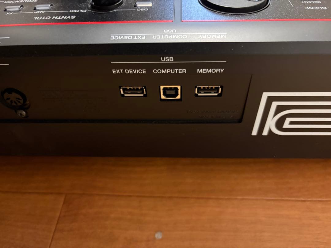 Roland Fantom-08 88鍵盤 ワークステーション（純正ケース付き）