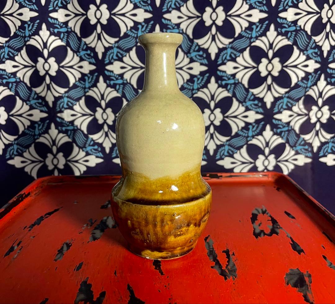 大嶺實清氏　嘉瓶（ゆしびん）