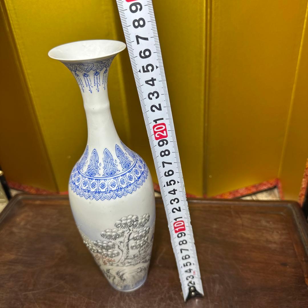 中国，景德镇，青白釉風景画花瓶