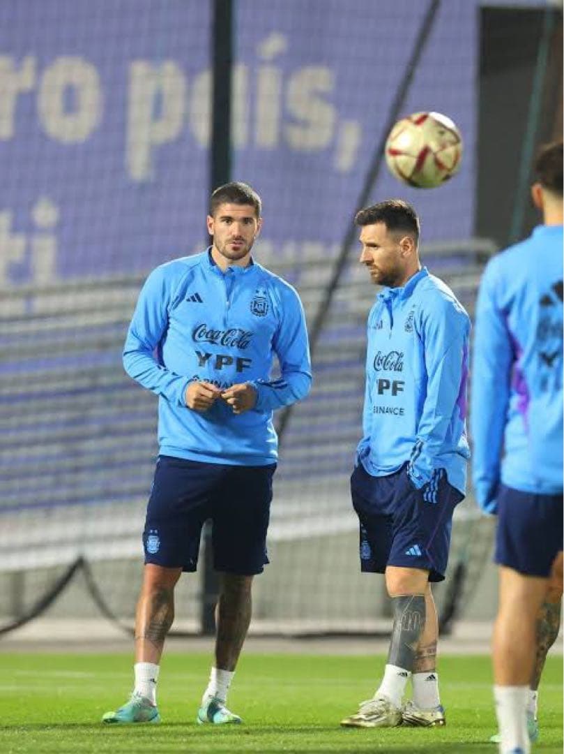 アディダス　アルゼンチン代表　トレーニングジャージ