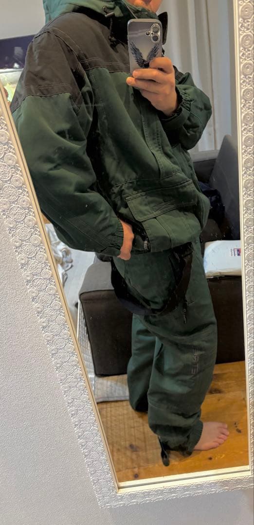 ETIREL エティレル　スノーボード　スキーウェア　セットアップ　グリーン　黒