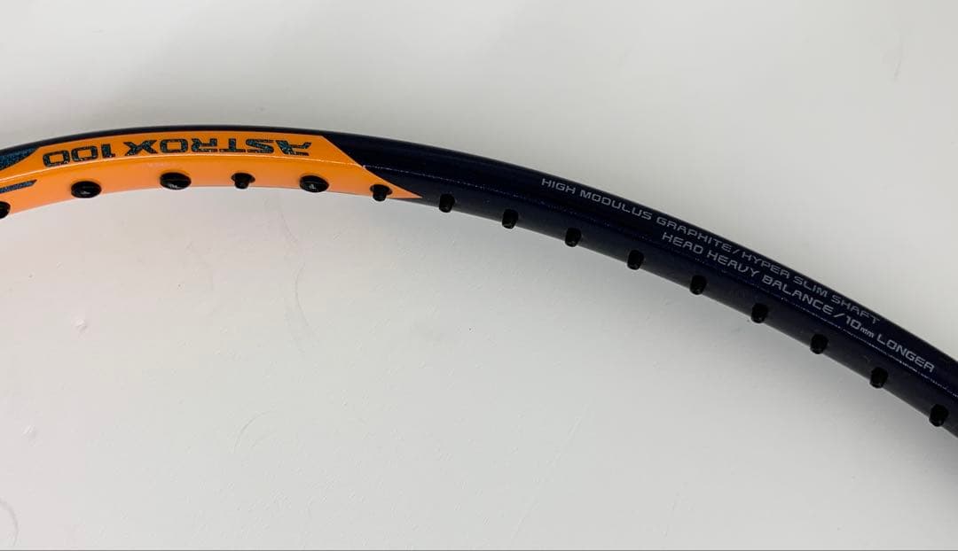 【M145】YONEX ASTROX 100ZZ 4UG5 ラケット