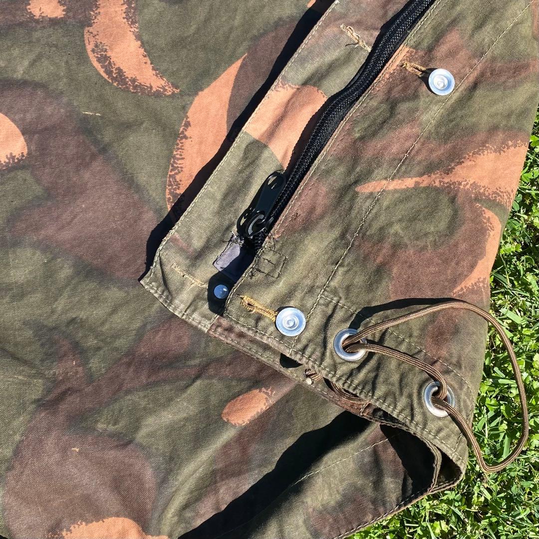 M*H様 【希少】ハンガリー軍　軍幕　テント　2枚連結　ファスナー付　ポール・ペ