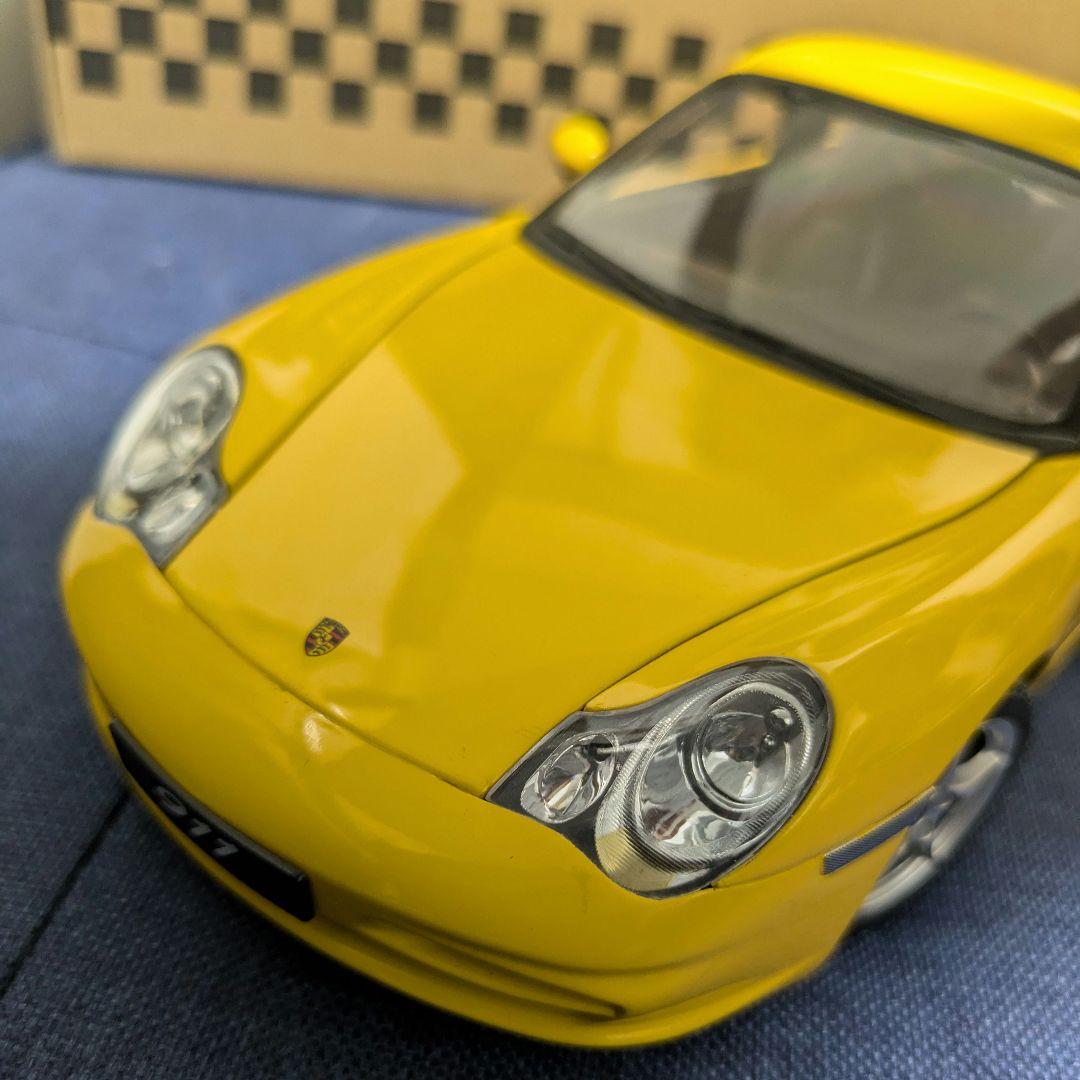 AUTOart　ポルシェ　911 996 1/18 ジャンク　後期