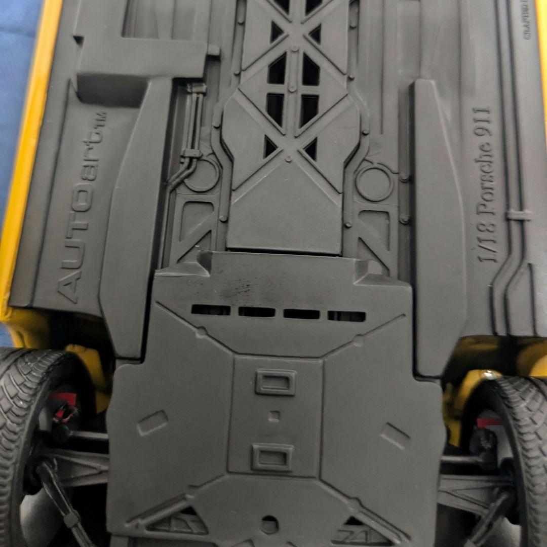 AUTOart　ポルシェ　911 996 1/18 ジャンク　後期