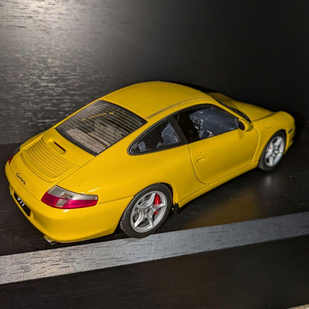 AUTOart　ポルシェ　911 996 1/18 ジャンク　後期