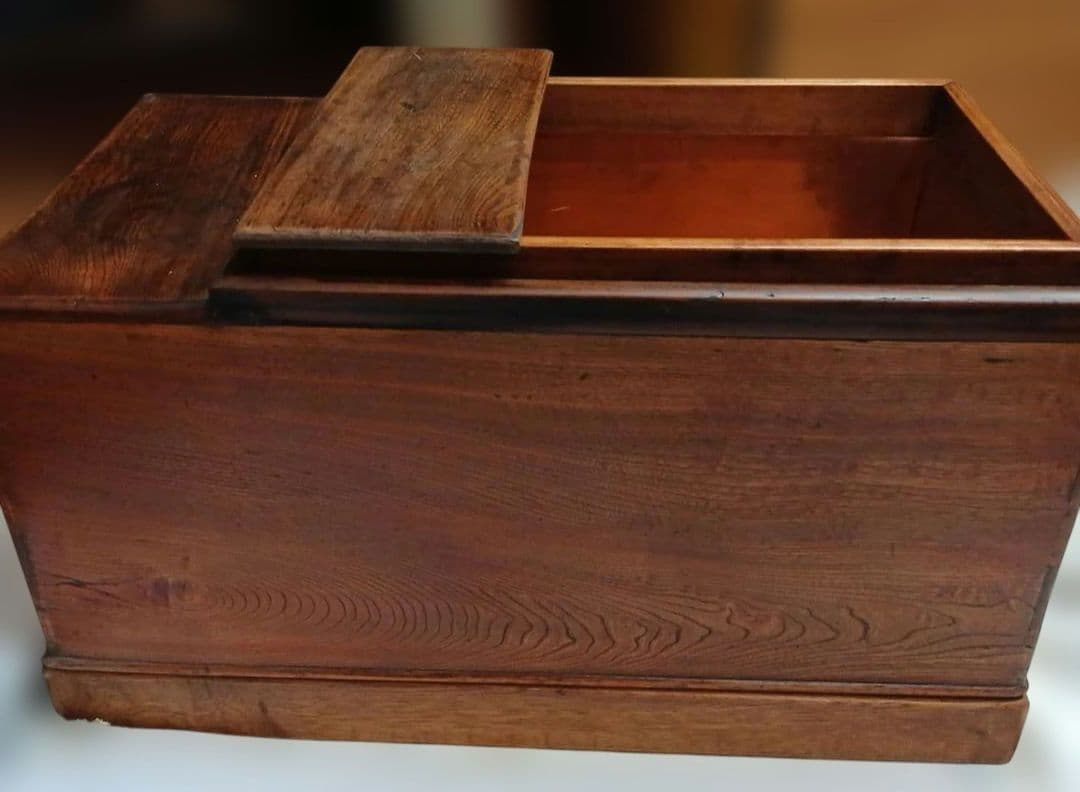 や*す様 レトロ　年代物　木製火鉢 引き出し付き 銅製内装