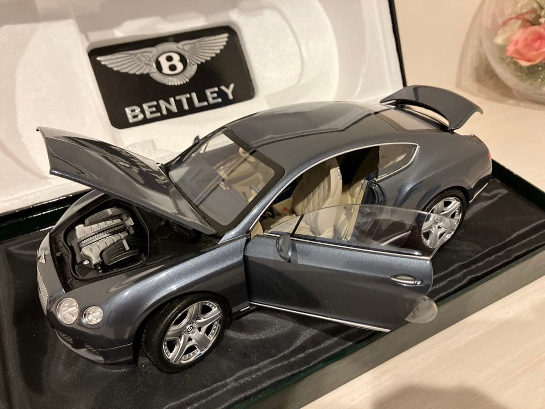 1/18 PMA ミニチャンプス ベントリー Continental GT
