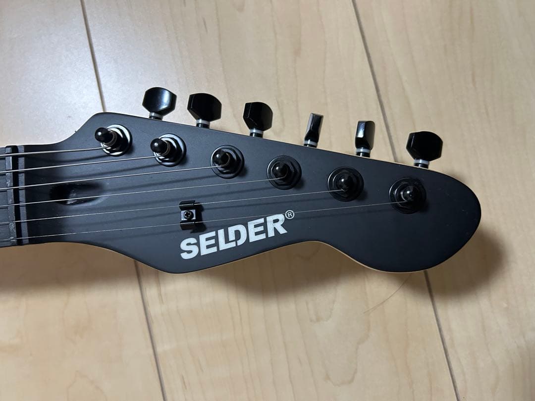 エレキギター マットブラック