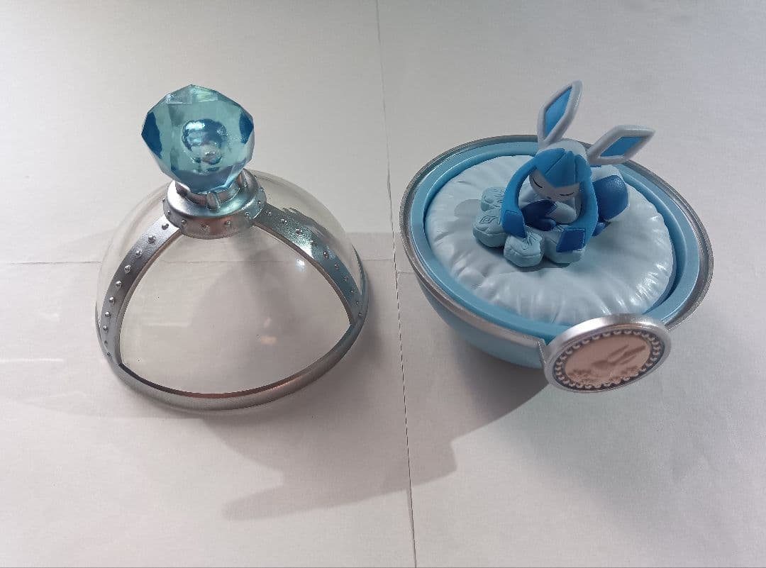 コンプリートセット　イーブイ&フレンズ Dreaming Case　ピカチュウ付