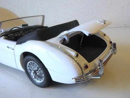 特価 AUTOart (1/18) オースチン ヒーレー 3000 MKⅡ