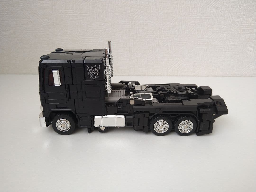 トランスフォーマー MP-49 ブラックコンボイ マスターピース