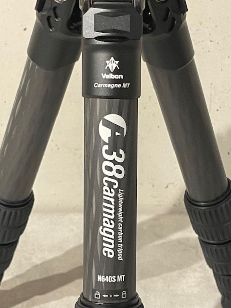 未使用■Velbonベルボン カーボン三脚38Carmagne N640S MT