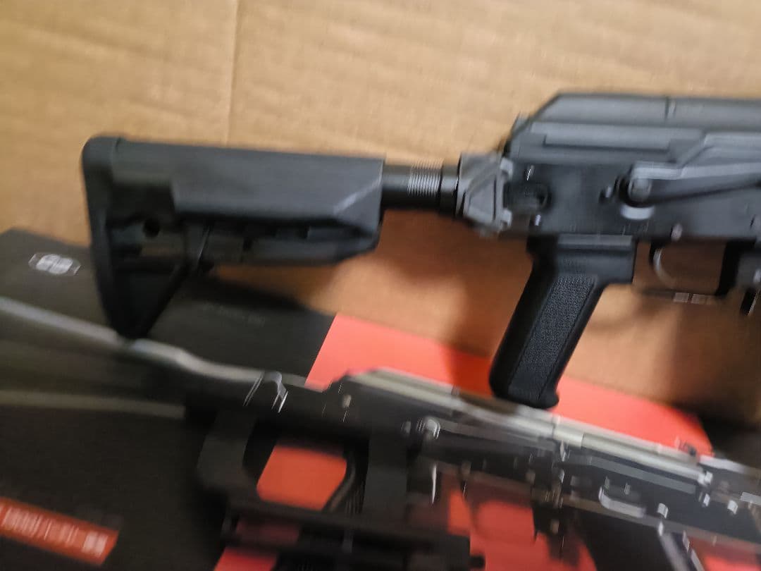 ト*ド様 東京マルイ 次世代電動ガン AK74MN　マガジン　サイドレール　リポ