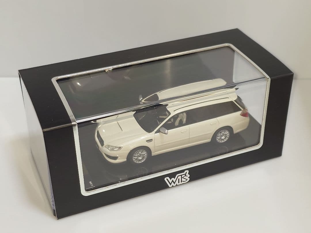 1/43 SUBARU STI S402 WAGON ホワイトパール W262
