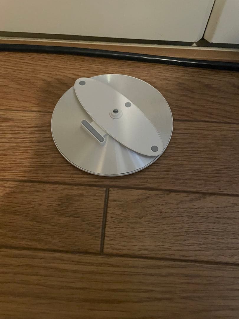 ps3本体　コントローラー3つ　美品ゲーム13本　縦置き台座あり