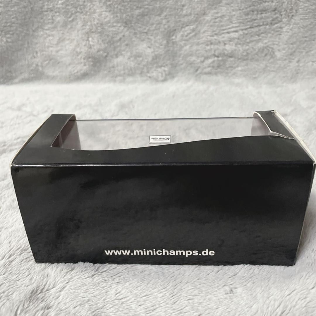 ミニチャンプス 1/43 トヨタ アベンシス ソーラーレッド ミニカー