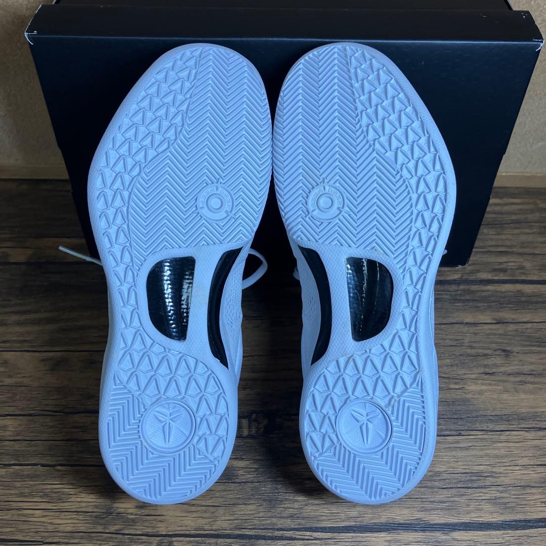 （K26092）★美品★ ナイキ コービー8 プロトロ \"ヘイロー\" 26.0㎝