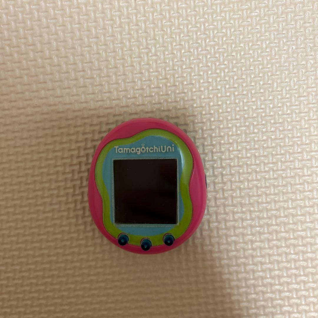 たまごっちユニ　ピンク　tamagotch uni たまごっち　本体　バンダイ