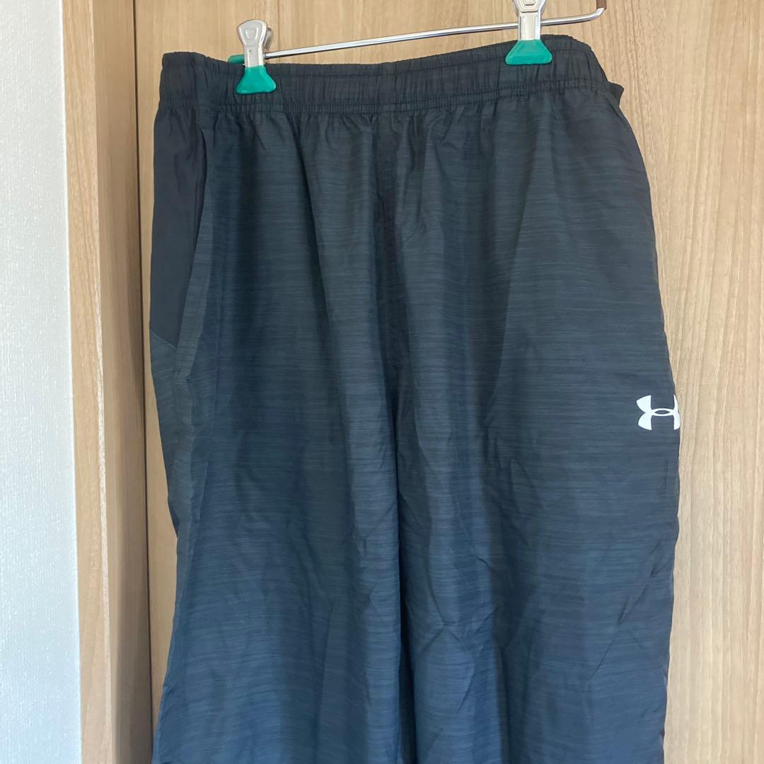 エ　アンダーアーマー ピステセット