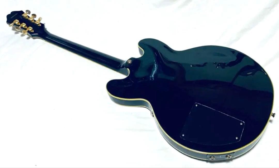 Epiphone B.B. King Lucille セミアコ ハードケース付き