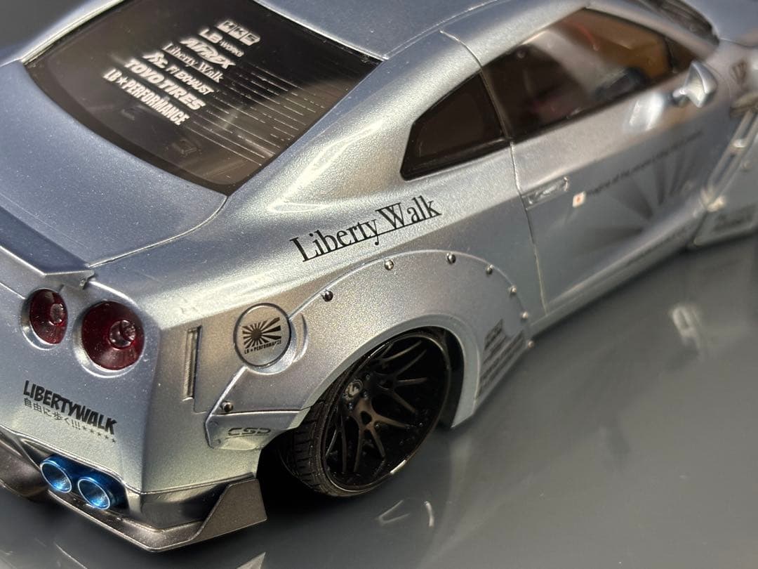 1/24リバティーウォークR35 GT-R 完成品