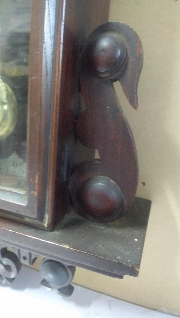 古い柱時計　　②