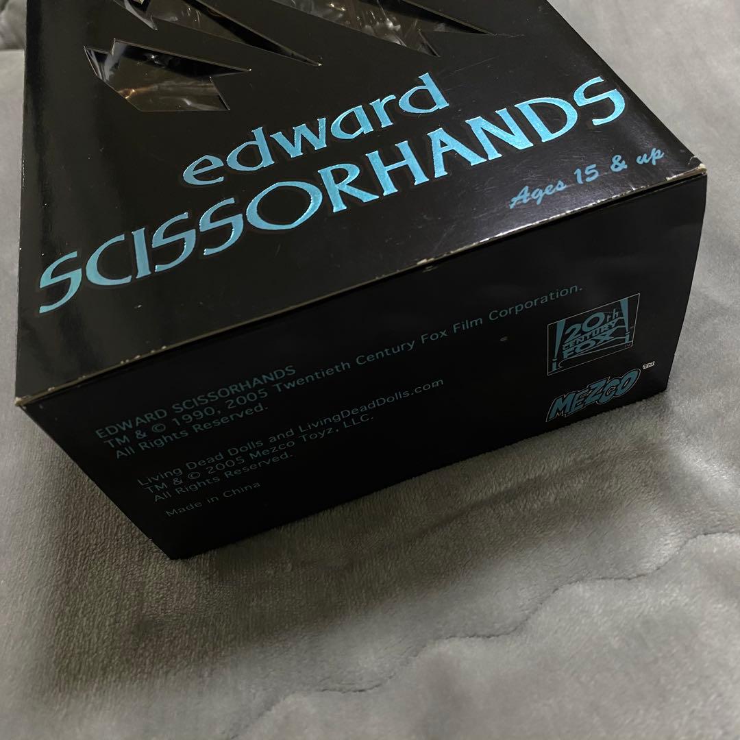 激レア　2005年　世界限定2000体　リビングデッドドールズ　シザーハンズ