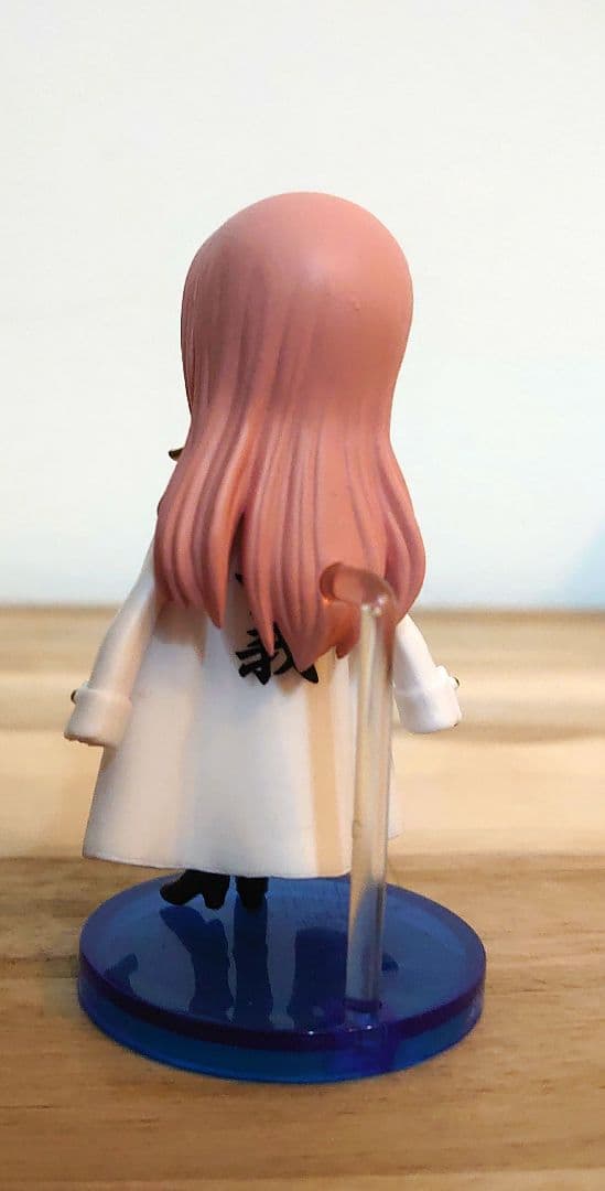 ワンピース ワールドコレクタブルフィギュア 海軍　いく