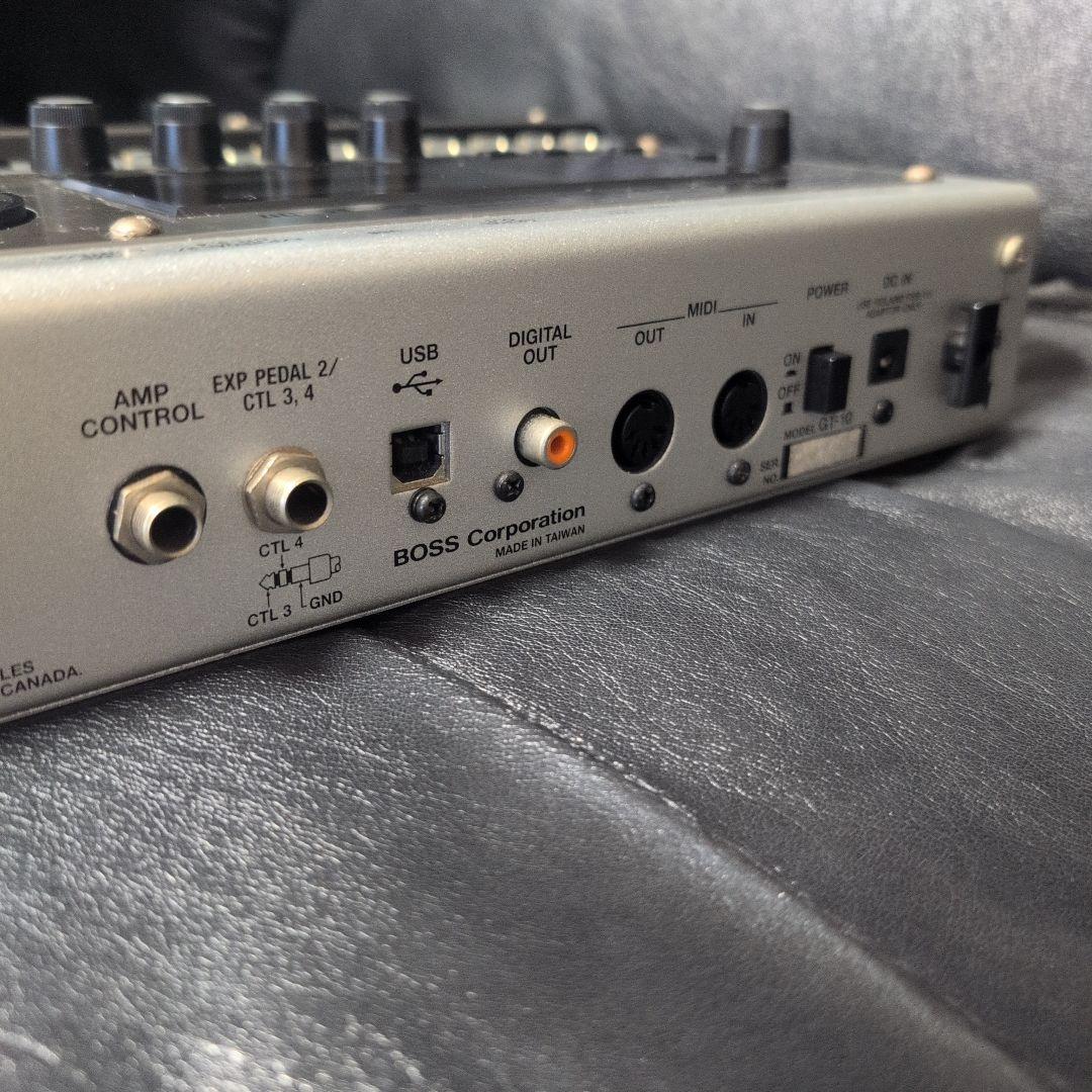 BOSS GT-10　ギターエフェクター　ACアダプター付き　マルチエフェクター
