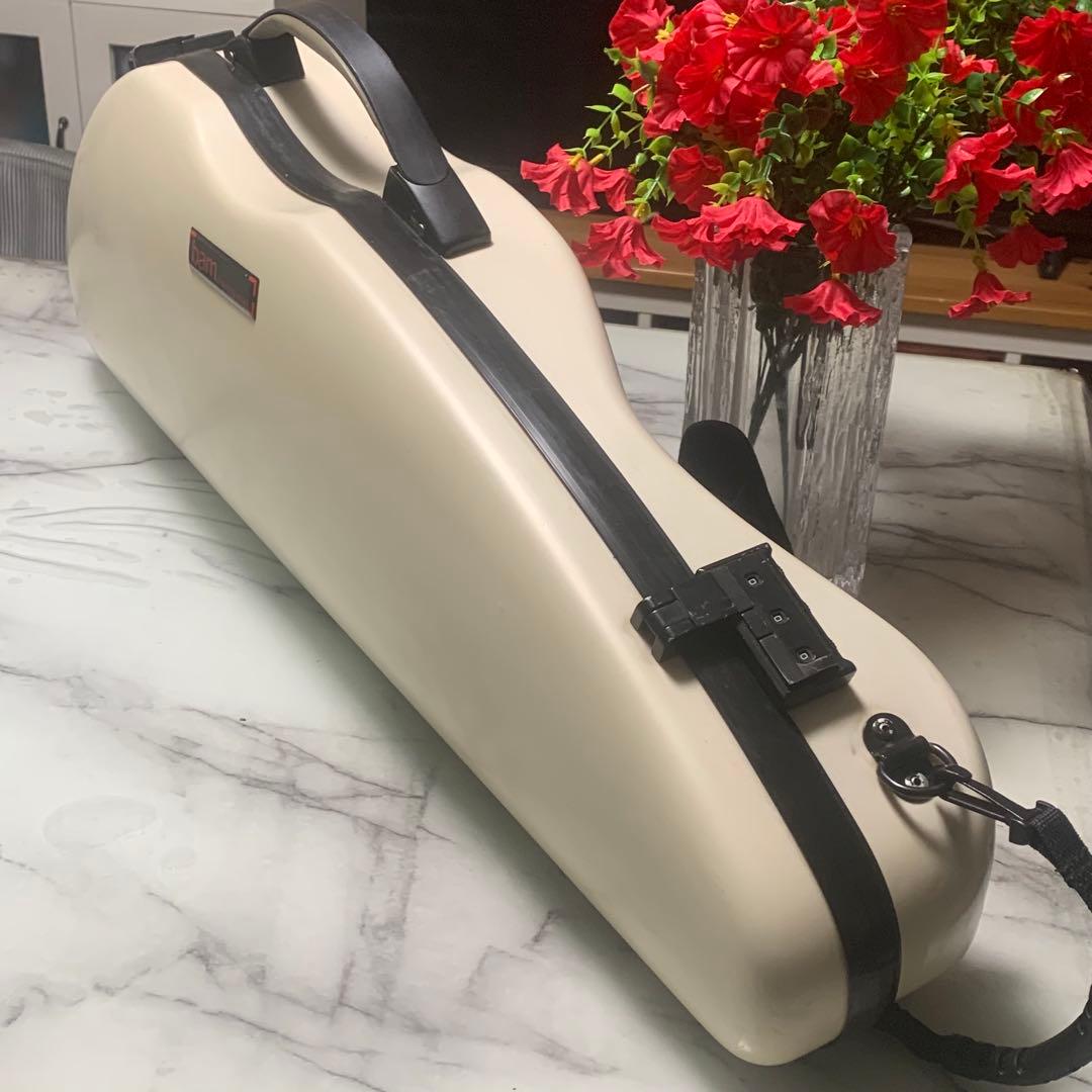 激安■bam ホワイト系 バイオリンケース半月型4/4　ロック機能付き■傷あり